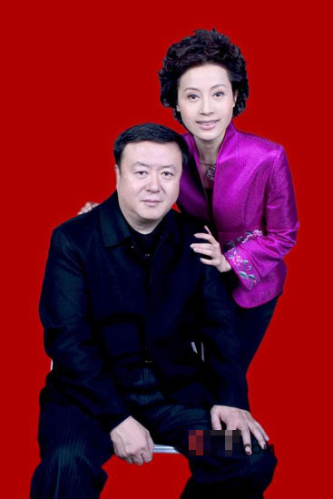 王寶強(qiáng)娶校花選美冠軍戀諧星 絕色女星嫁丑男(組圖)