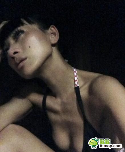 又是一個(gè)跟干露露叫板的艷星！