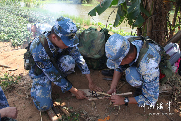 中國海軍陸戰(zhàn)隊(duì)生存訓(xùn)練直擊