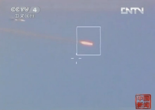 中國首批殲擊機女飛駕殲10執(zhí)行空地打擊任務
