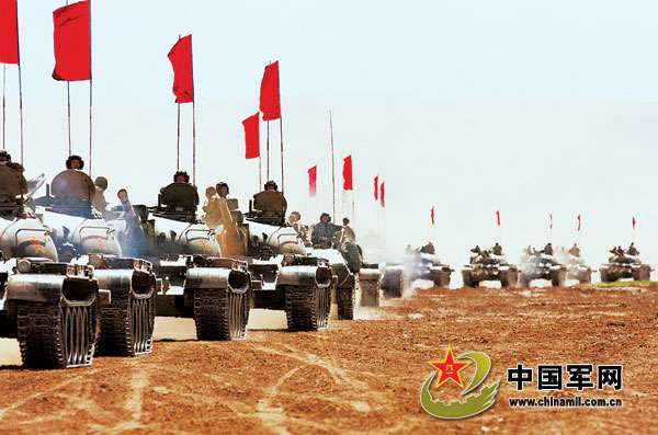 資料圖：參演部隊(duì)在北京軍區(qū)某訓(xùn)練基地進(jìn)行訓(xùn)練。