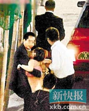 曝霍啟剛與“新歡”相識(shí)細(xì)節(jié) 男方酒吧主動(dòng)搭訕