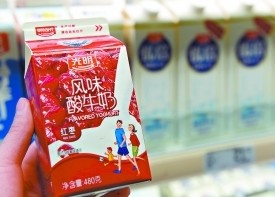 光明牛奶半年曝六次質(zhì)量問題 仍提價遭質(zhì)疑