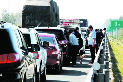 免費高速”？“車在 途”！
