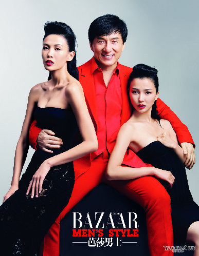 《十二生肖》拍時尚大片慶功 成龍左擁右抱享艷福