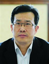 市政協(xié)委員、市教育局局長(zhǎng)徐劍波