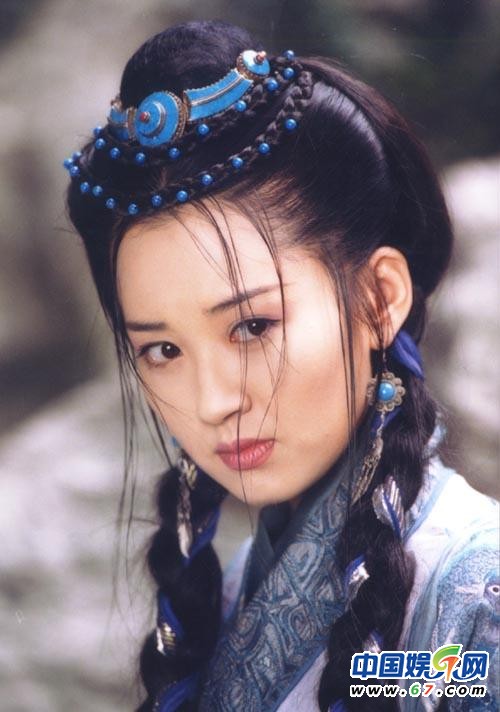 熒屏花語：古裝美人爭(zhēng)相斗艷 劉詩(shī)詩(shī)美艷如櫻花范冰冰嬌媚如睡蓮