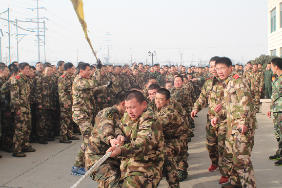 現(xiàn)實(shí)版士兵突擊 消防新兵的警營生活