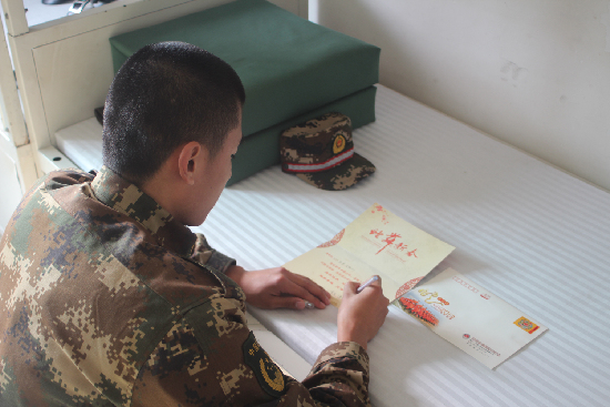 現(xiàn)實(shí)版士兵突擊 消防新兵的警營生活