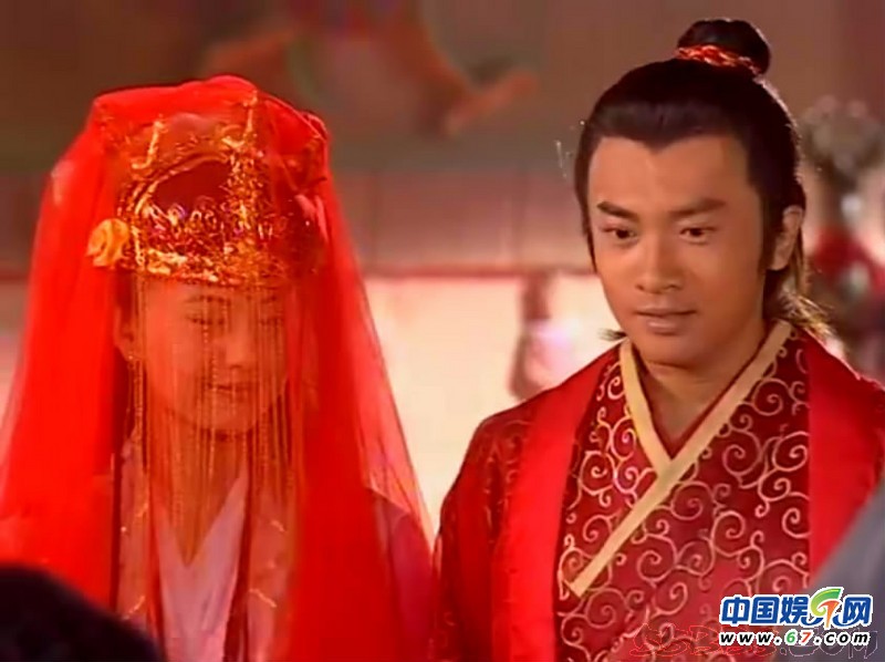 《倚天屠龍記》主角十年后聚首 今昔對(duì)比逆生長(zhǎng)
