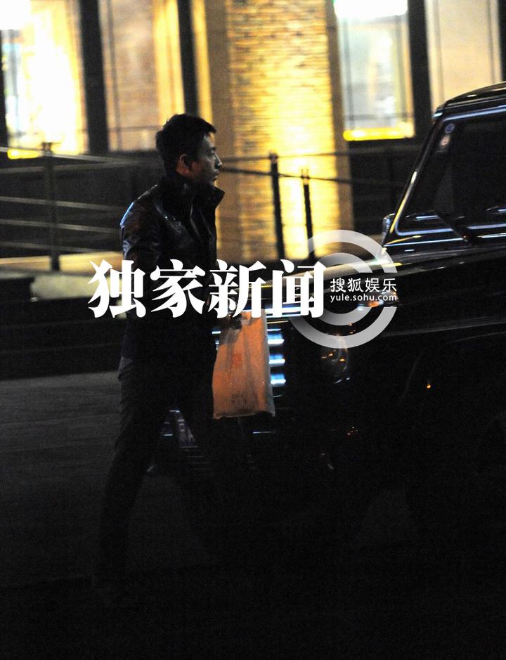 汪小菲攜母吃飯“問計(jì)” 飯后打包送嬌妻