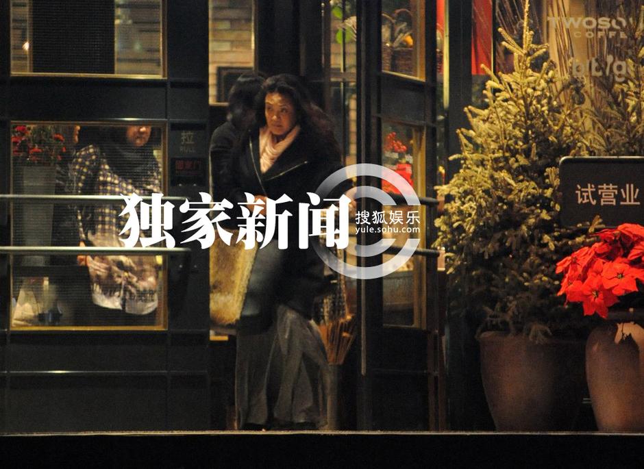 汪小菲攜母吃飯“問(wèn)計(jì)” 飯后打包送嬌妻