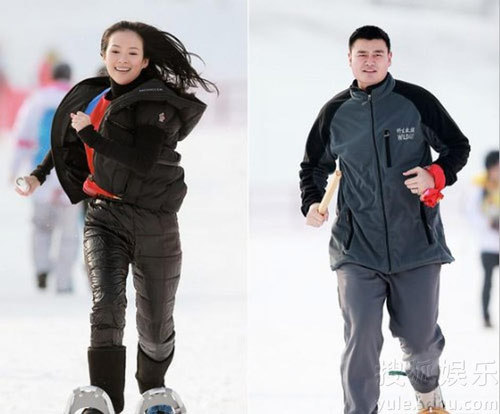 章子怡帶奶牛帽與姚明雪地賽跑 變“大腳怪”現(xiàn)身韓國(guó)
