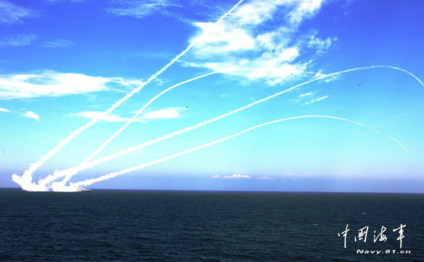 東海艦隊(duì)連續(xù)抗擊空中目標(biāo)。