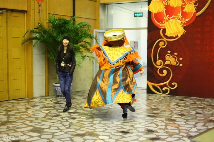 央視春晚第五次終極聯(lián)排眾星現(xiàn)身 揭秘臺(tái)前幕后(圖)