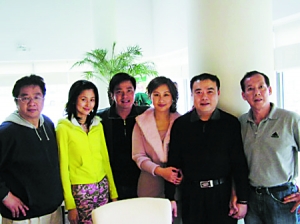 圖為唐季禮與藍(lán)燕昔日合照。