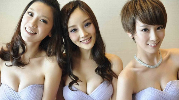 女星“不慎”瞬間 心機深沉啊