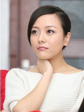 央視李思思靠男友登臺 揭眾多美女主持人的上位史