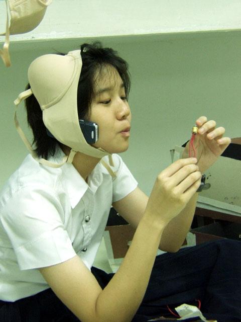 女學(xué)生的膽子到底有多大？