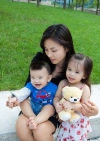 李湘趙薇黃奕女兒曝光 誰(shuí)家小公主最可愛(ài)