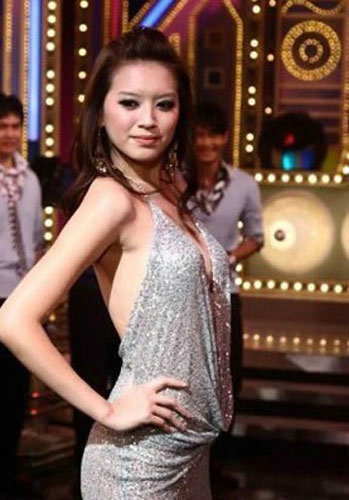 揭秘臺灣藝人的生存實況：被潛、被虐、被賣肉！