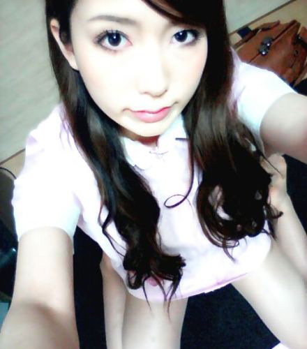 日本女優(yōu)進軍內(nèi)地創(chuàng)業(yè)路 兼職陪酒無所不做