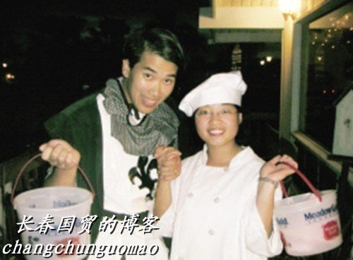 “謀女郎”魏敏芝在美國當導(dǎo)演 可愛兒子照曝光