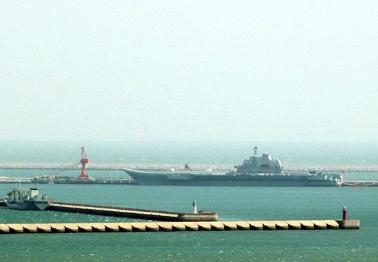 航母試航指揮：遼寧艦今年或?qū)⑦M行遠海試驗