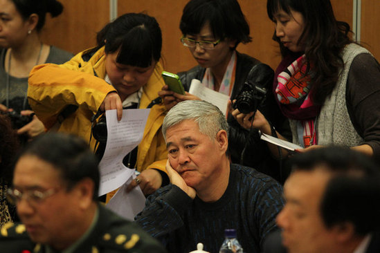 趙本山兩會(huì)發(fā)言表情豐富 小品王建言“俗”文化