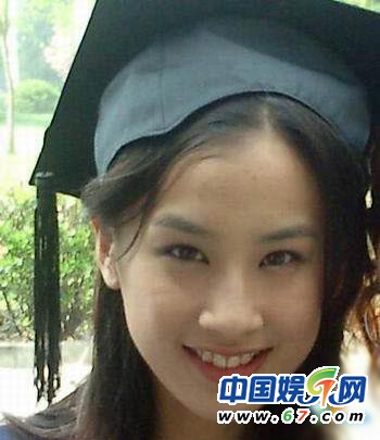 北影十年?；ㄈ毓?《老房有喜》童星小燕子標(biāo)準(zhǔn)美人胚