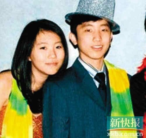 童童與男同學(xué) 合照。