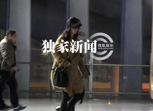 追星:馮紹峰倪妮Vs楊冪獲劉愷威比曬幸福 劉亦菲清純似中學(xué)生