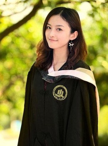 高校宅男女神級(jí)?；ㄐ∏逍滤囆g(shù)照