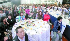 晚宴標準高，賓客興致也高。