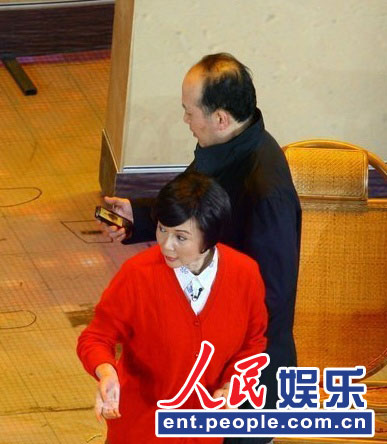 蔡明神秘家庭生活揭秘 婚姻曾因郭達(dá)現(xiàn)“拐點(diǎn)”